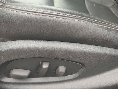 Used 2015 Chevrolet Impala LTZ FWD image 3