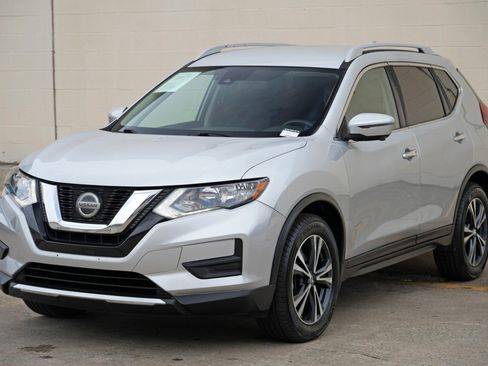 Used 2019 Nissan Rogue SV w/ Premium Package AWD/4WD image 46