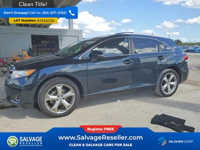 Used 2013 Toyota Venza LE w/ LE Convenience Pkg