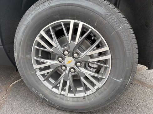 New 2026 Chevrolet Traverse LT image 47
