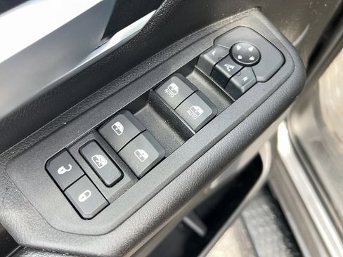 Used 2025 RAM 1500 Big Horn AWD/4WD image 13