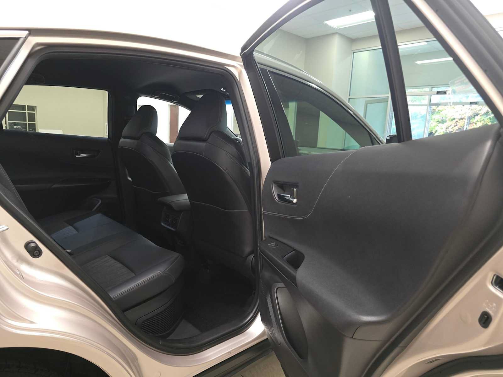 Certified 2021 Toyota Venza XLE AWD/4WD image 26