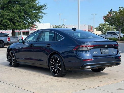 Used 2024 Honda Accord Touring image 6