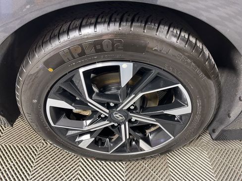 Used 2025 Hyundai Sonata SEL image 12