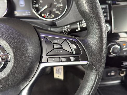 Used 2020 Nissan Rogue Sport S image 20