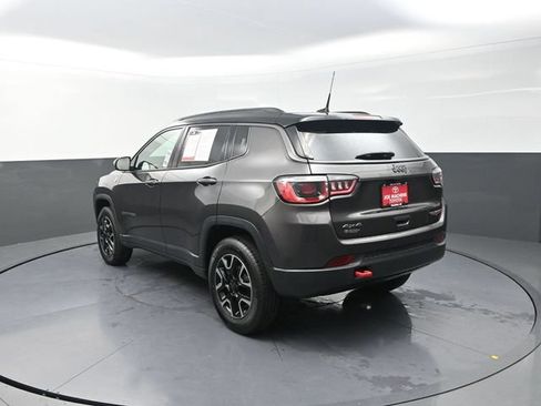Used 2019 Jeep Compass Trailhawk AWD/4WD image 6