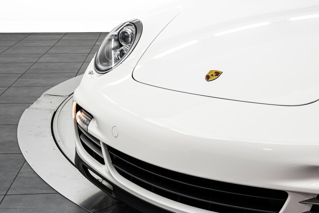Used 2010 Porsche 911 Turbo AWD/4WD image 13