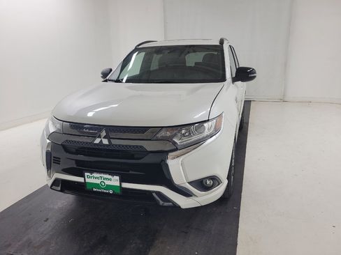 Used 2021 Mitsubishi Outlander LE AWD/4WD image 15