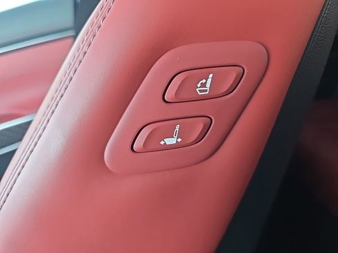 Used 2025 Genesis GV70 3.5T Sport w/ Sport Prestige Package image 22