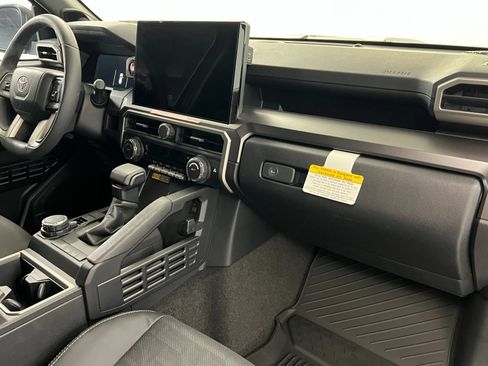 Used 2025 Toyota 4Runner TRD Sport Premium image 25