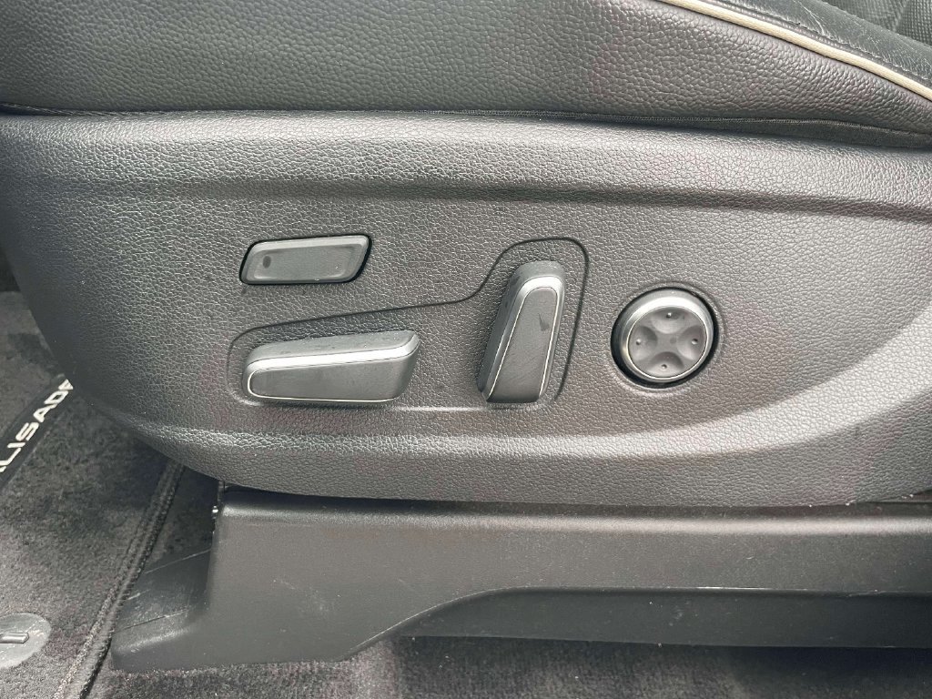 Used 2023 Hyundai Palisade Limited AWD/4WD image 19