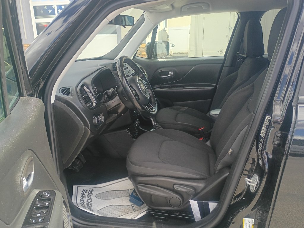 Used 2020 Jeep Renegade Altitude FWD image 9