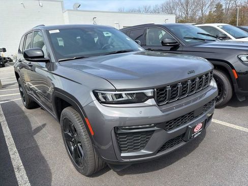New 2026 Jeep Grand Cherokee Limited w/ Limited Altitude Package AWD/4WD image 1