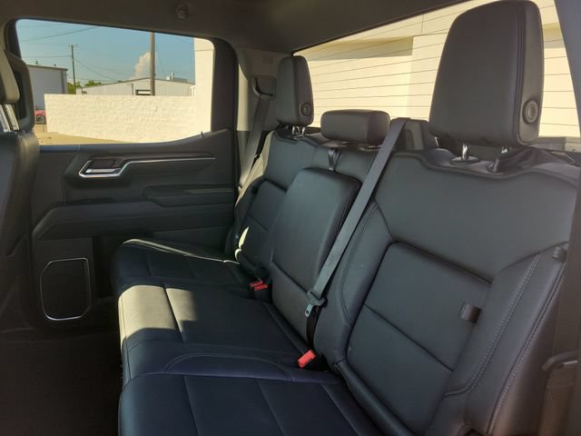 Used 2026 GMC Sierra 1500 SLT RWD image 9