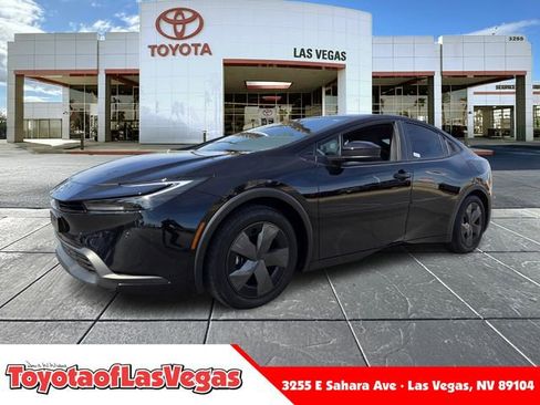 Used 2025 Toyota Prius LE image 1