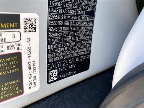 New 2026 Land Rover Range Rover Velar Dynamic SE image 8