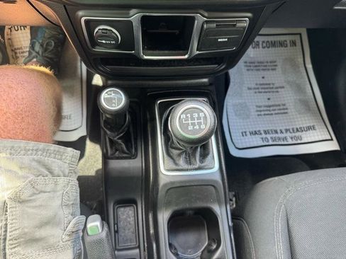 Used 2020 Jeep Wrangler Unlimited Sport AWD/4WD image 23