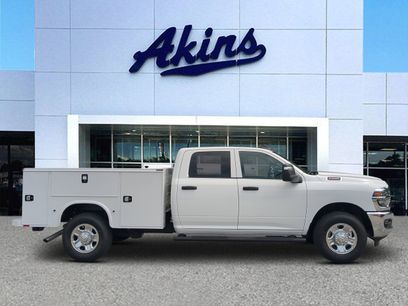 New 2026 RAM 2500 Tradesman w/ Chrome Appearance Group