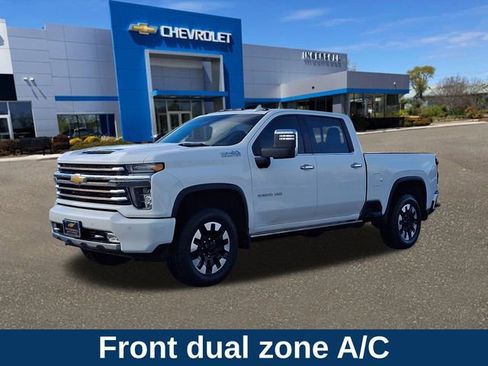 Used 2023 Chevrolet Silverado 3500 High Country w/ Z71 Off-Road Package image 4