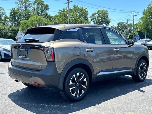 Certified 2025 Nissan Kicks SV AWD/4WD image 2
