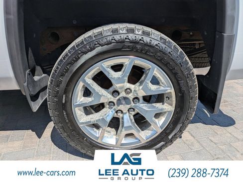 Used 2017 GMC Sierra 1500 SLT w/ SLT Premium Package AWD/4WD image 9