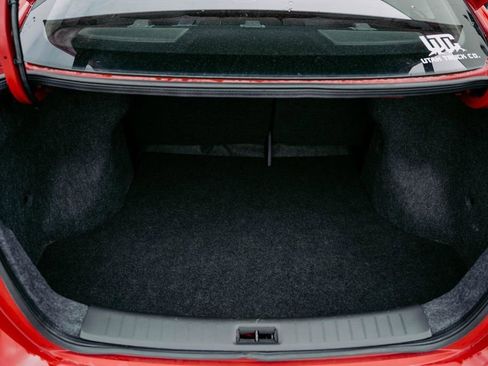 Used 2018 Nissan Sentra SR image 11