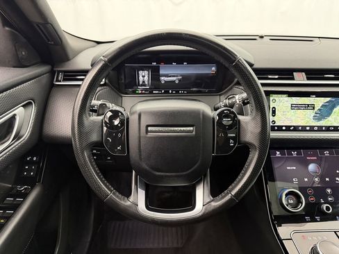 Used 2018 Land Rover Range Rover Velar S image 11