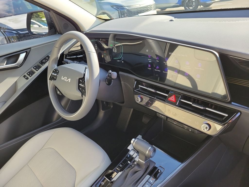 New 2026 Kia Niro EX FWD image 8