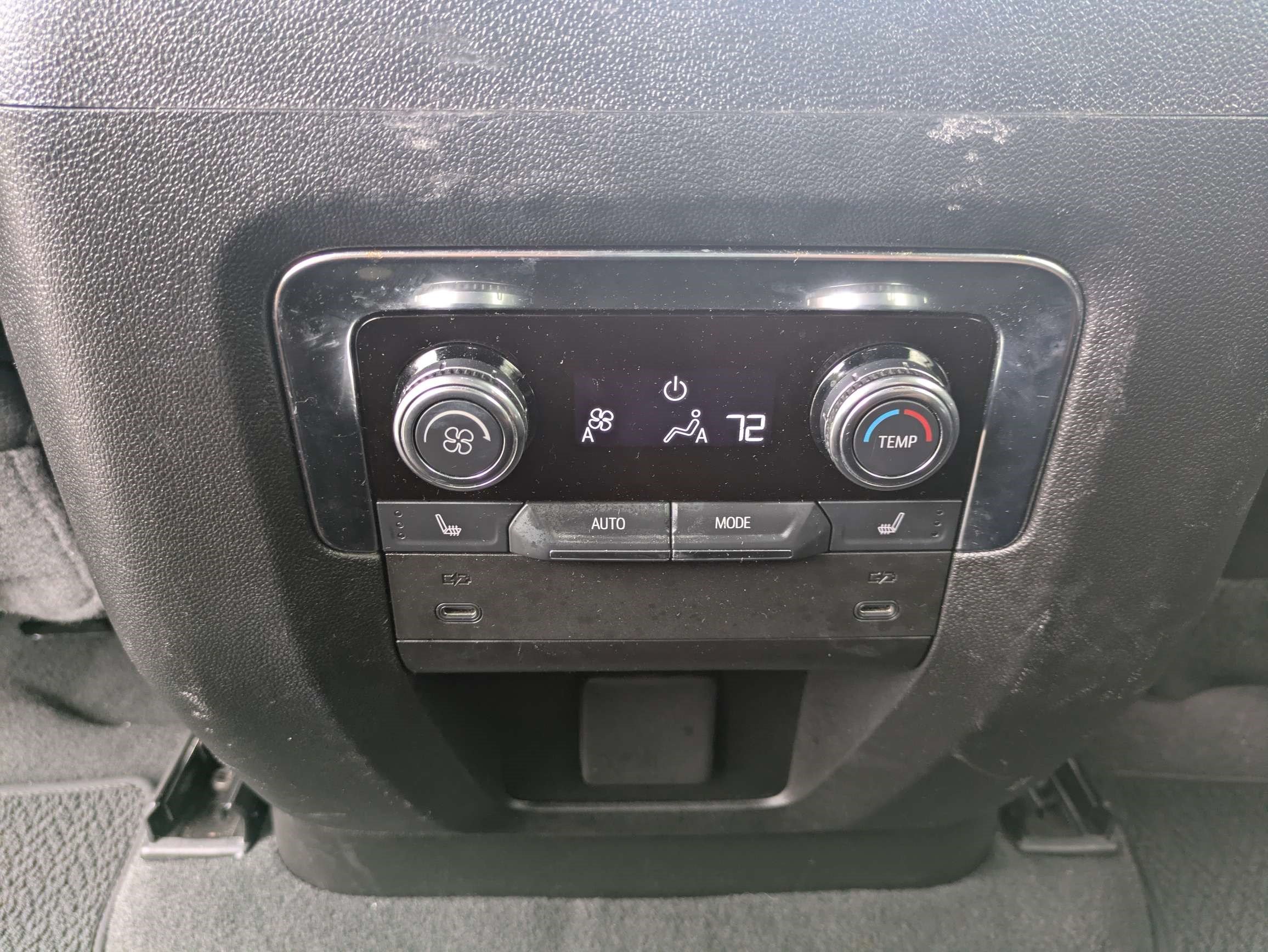 Used 2025 GMC Yukon XL Denali AWD/4WD image 18