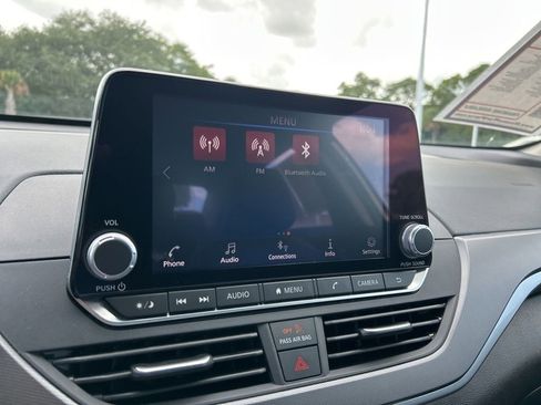 Certified 2025 Nissan Altima 2.5 SR FWD image 34