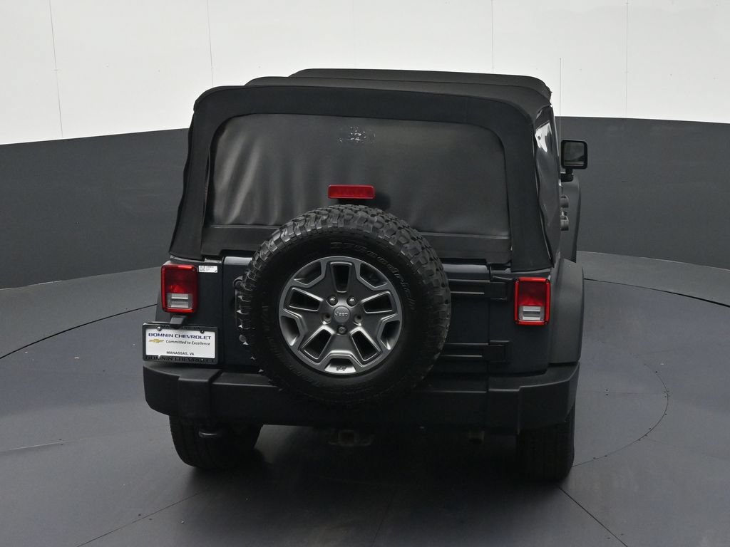 Used 2017 Jeep Wrangler Unlimited Rubicon w/ Dual Top Group AWD/4WD image 25