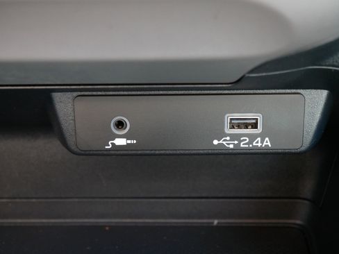 Used 2024 Subaru Crosstrek 2.0i AWD/4WD image 30