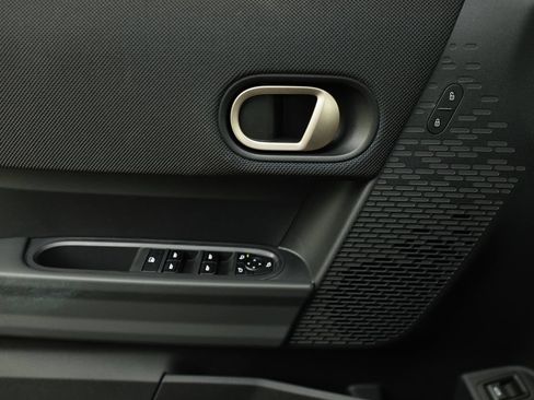 New 2026 MINI Cooper 4-Door Hardtop FWD image 14