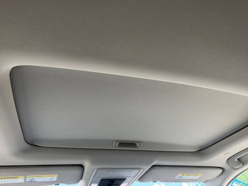 Used 2025 Honda CR-V EX-L image 18