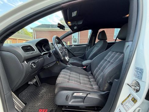 Used 2013 Volkswagen GTI 4-Door FWD image 12