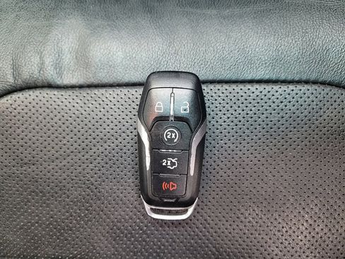 Used 2016 Ford Explorer Sport w/ Equipment Group 401A AWD/4WD image 32