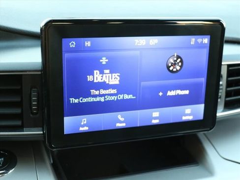 Used 2022 Ford Explorer XLT w/ Equipment Group 202A image 20