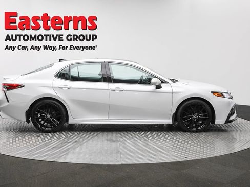 Used 2022 Toyota Camry XSE image 4