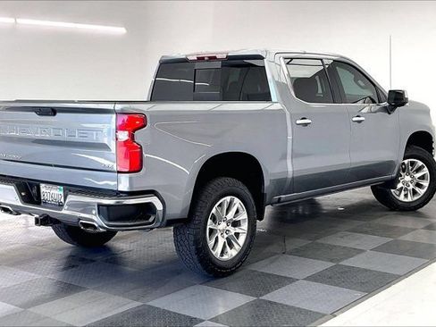 Used 2019 Chevrolet Silverado 1500 LTZ w/ LTZ Plus Package AWD/4WD image 13