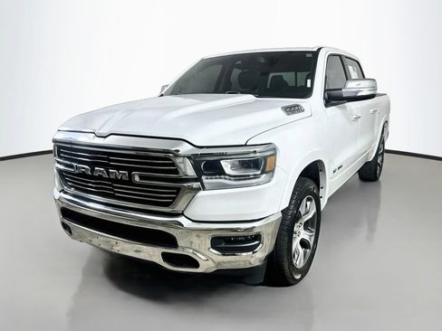 Used 2022 RAM 1500 Laramie AWD/4WD image 3