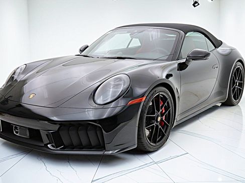 Used 2026 Porsche 911 Carrera 4 GTS AWD/4WD image 21