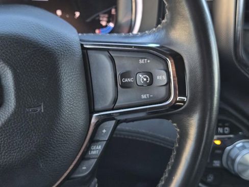 Used 2024 RAM 1500 Limited image 13