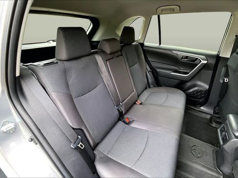 Used 2023 Toyota RAV4 LE FWD image 20