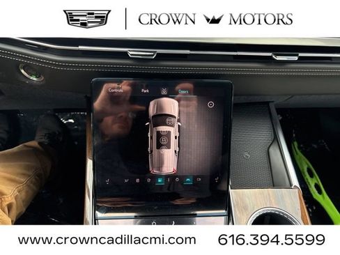 New 2026 Cadillac Escalade Platinum Sport w/ LPO, ONYX Package image 14
