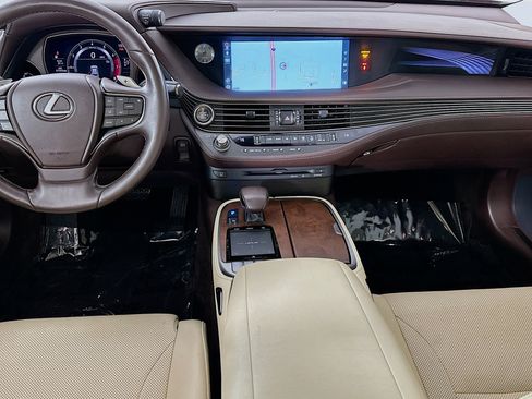 Used 2019 Lexus LS 500 500 Base w/ Accessory Package (Z2) image 27