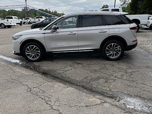 Used 2022 Lincoln Corsair FWD image 4