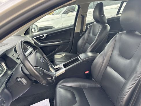 Used 2017 Volvo S60 T5 Inscription w/ Convenience Package image 11