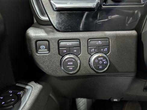 Used 2025 GMC Sierra 1500 Elevation AWD/4WD image 21