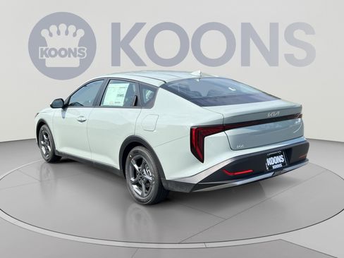 New 2026 Kia K4 FWD image 4
