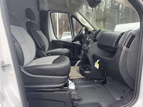 New 2026 RAM ProMaster 2500 w/ Convenience Group FWD image 15